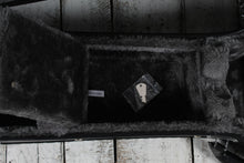 Load image into Gallery viewer, Epiphone Les Paul Hardshell Case Electric Guitar Hardshell Case with Grey Plush Interior