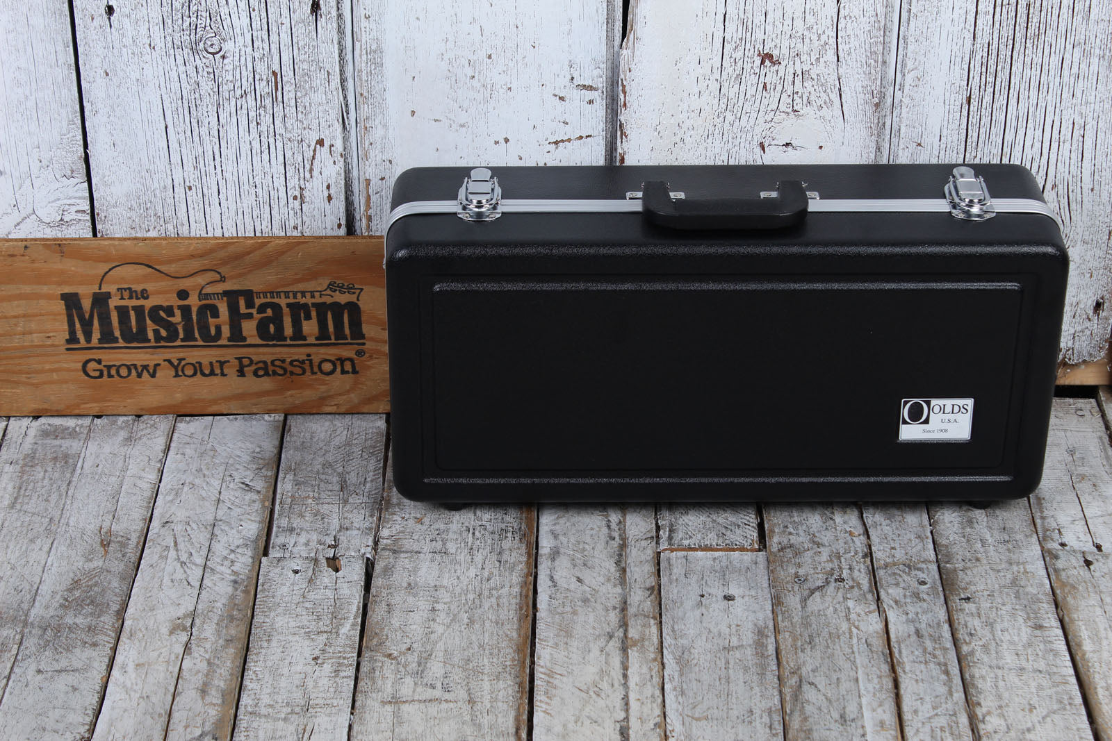 F.E. Olds NTR110PC Trumpet Medium Weight Student Trumpet with Hardshell Case