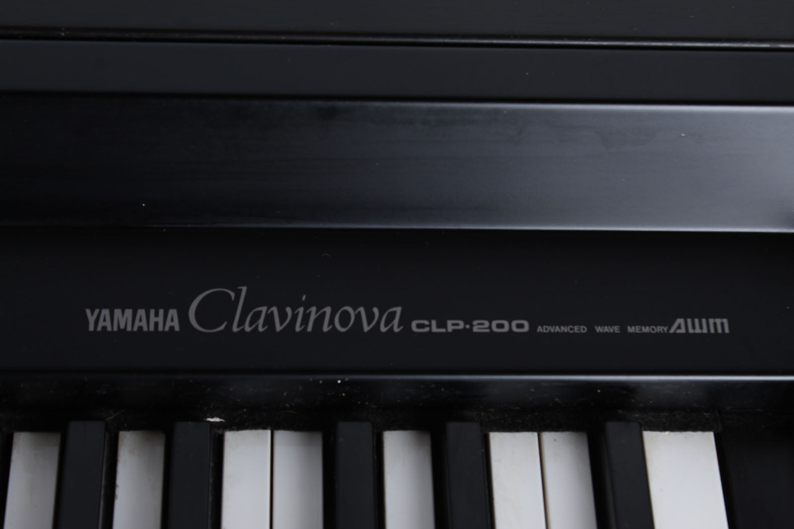 Cyfrowe pianino Yamaha CLP-200 ClavinovaCyfrowe pianino Yamaha CLP-200 Clavinova  