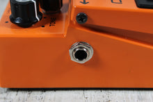 Load image into Gallery viewer, Boss DS-1 Distortion Effects Pedal Electric Guitar and Keyboard Effects Pedal