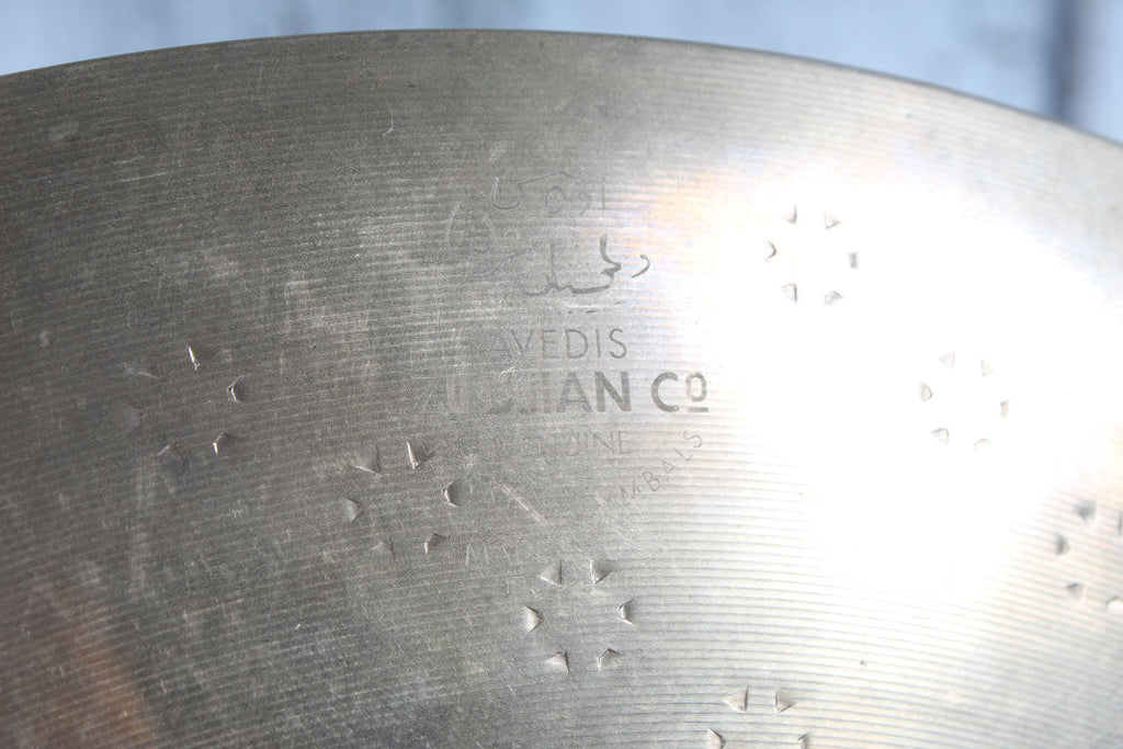 Zildjian Custom Ride Drum Cymbal 20 Inch Ride Cymbal and Cymbal Bag