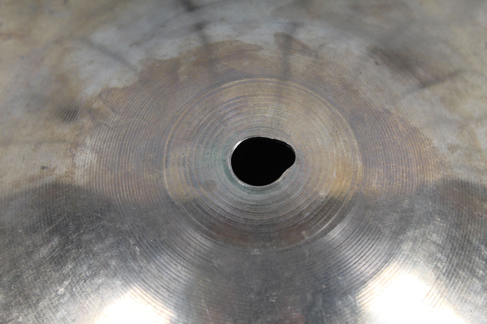 Zildjian Custom Ride Drum Cymbal 20 Inch Ride Cymbal and Cymbal Bag