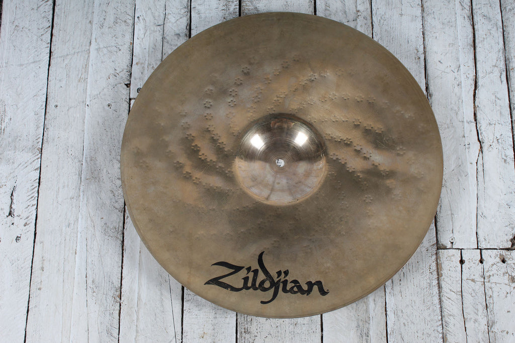 Zildjian Custom Ride Drum Cymbal 20 Inch Ride Cymbal and Cymbal Bag