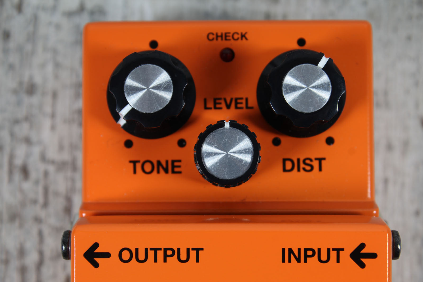 Boss DS-1 Distortion Effects Pedal Electric Guitar and Keyboard Effects Pedal