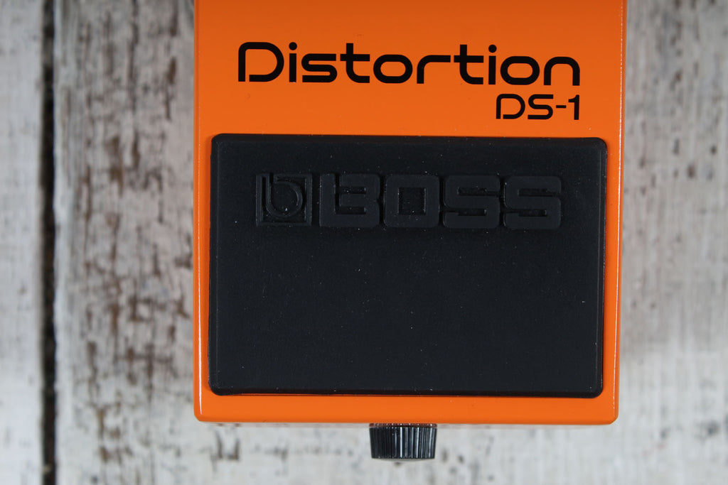 Boss DS-1 Distortion Effects Pedal Electric Guitar and Keyboard Effects Pedal