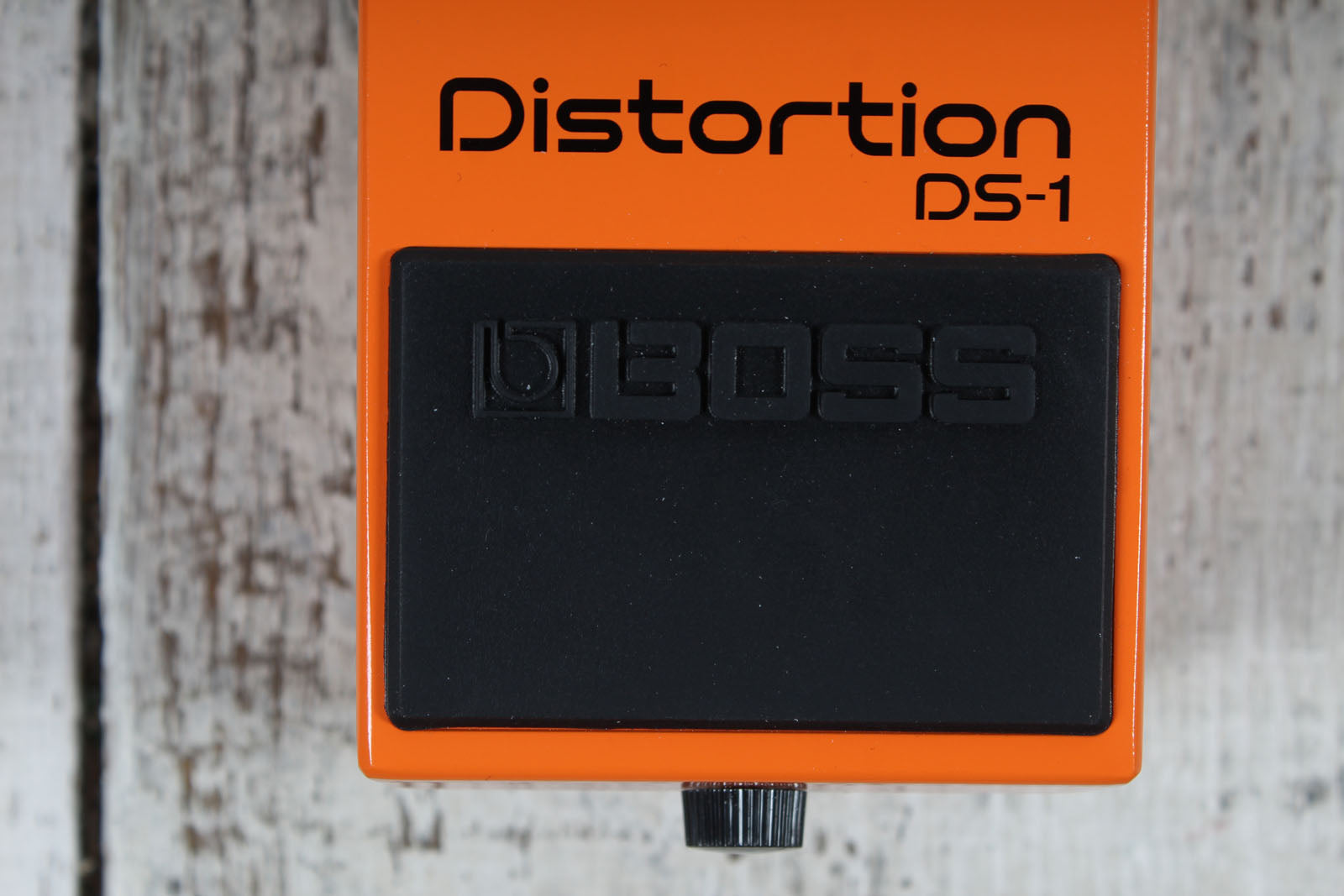 Boss DS-1 Distortion Effects Pedal Electric Guitar and Keyboard Effects Pedal