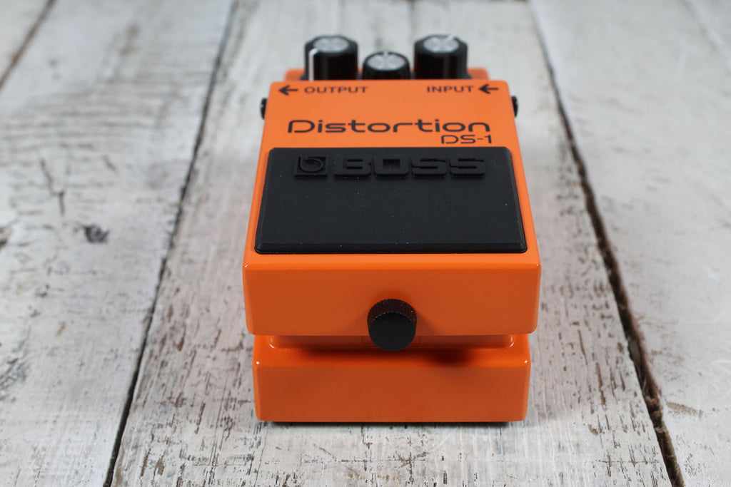 Boss DS-1 Distortion Effects Pedal Electric Guitar and Keyboard Effects Pedal