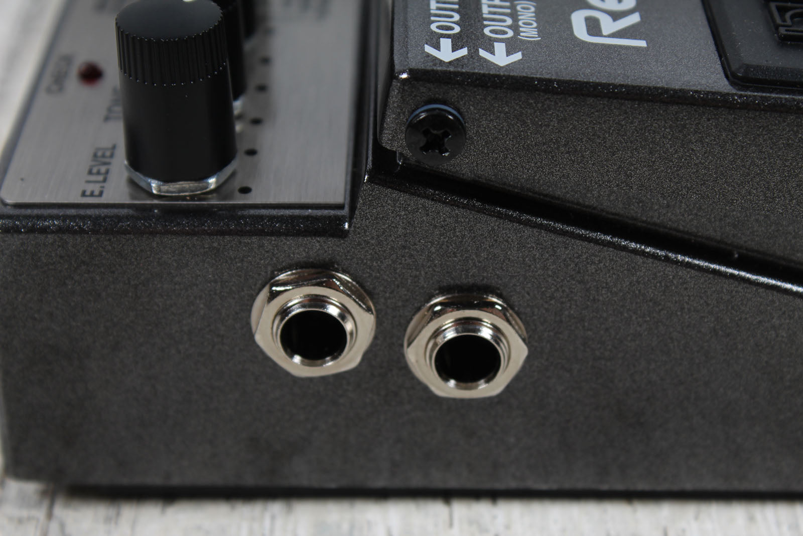 Boss RV-6 Digital Reverb Pedal Electric Guitar Reverb Effects Pedal with 8 Modes