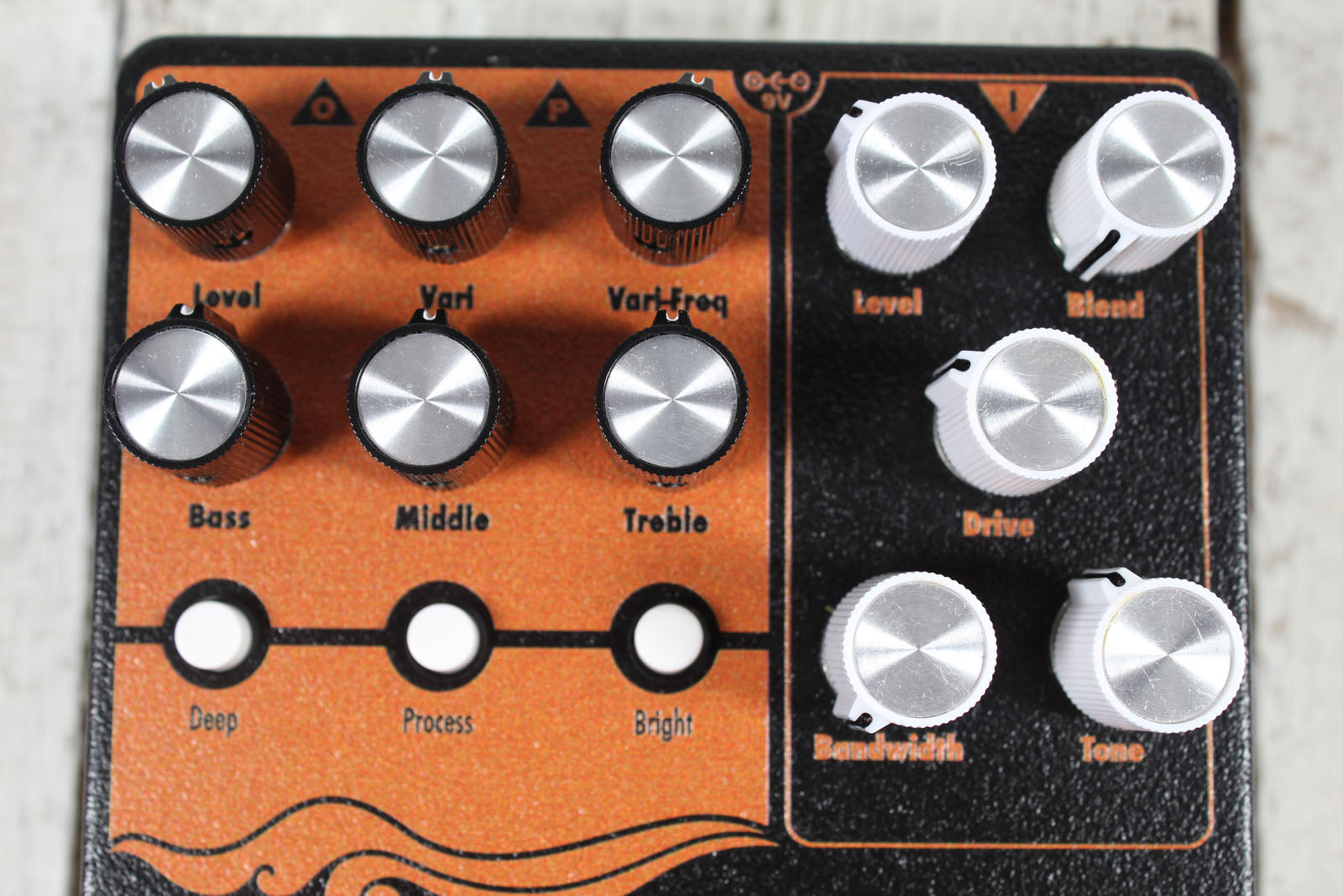 EarthQuaker Devices Scrolls Bass Odyssey Preamp Pedal Bass Guitar Effects Pedal