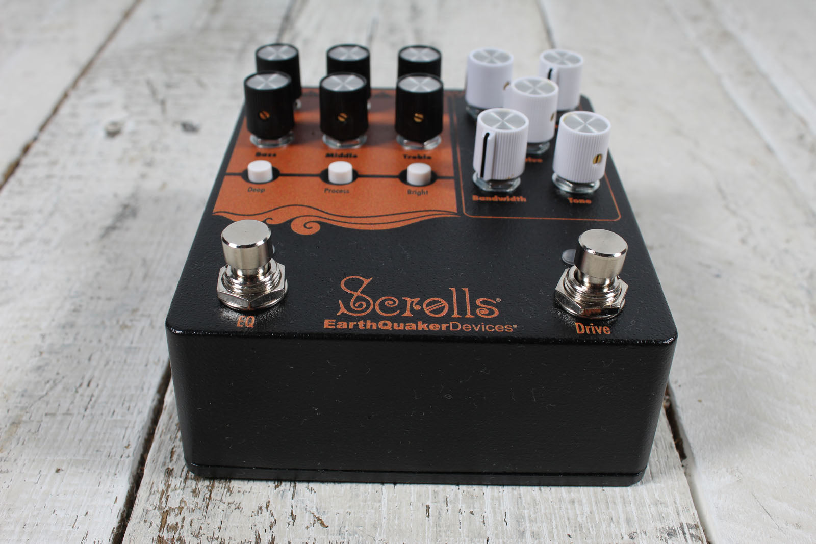 EarthQuaker Devices Scrolls Bass Odyssey Preamp Pedal Bass Guitar Effects Pedal