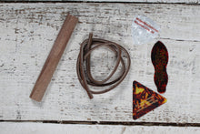 Load image into Gallery viewer, McSpadden Standard Dulcimer 4 String Flathead Hourglass Dulcimer with Gig Bag