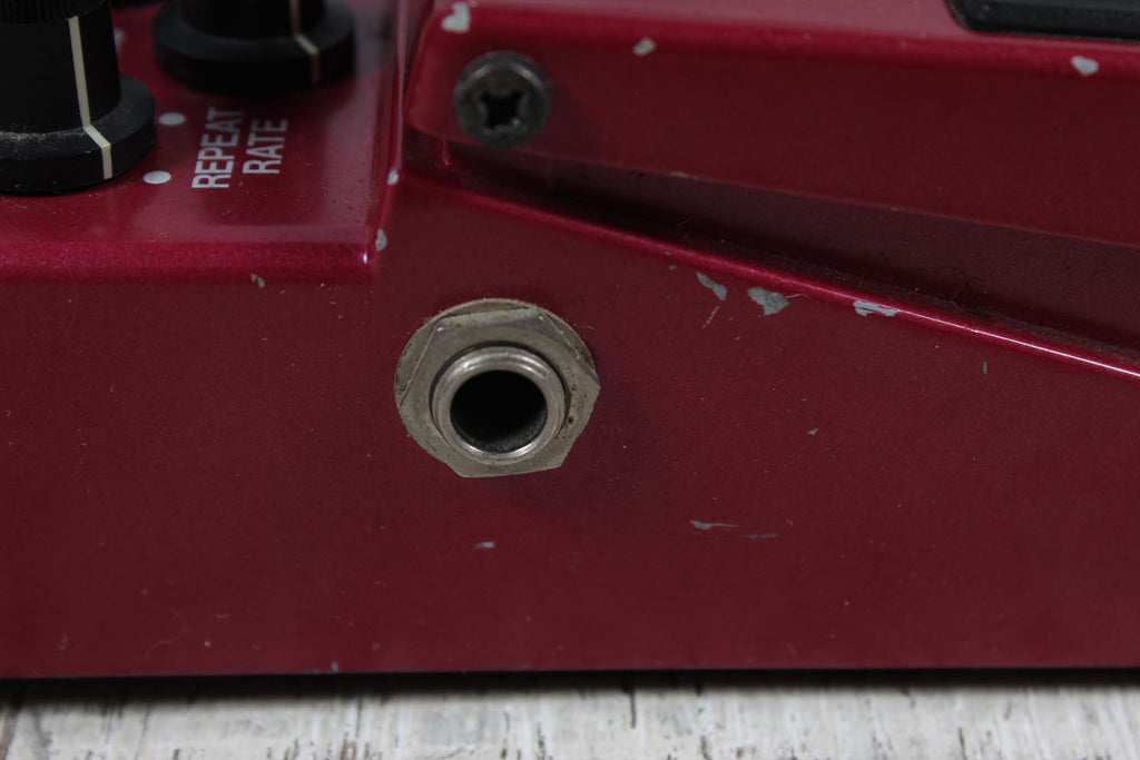Boss Vintage 1980s DM-3 Delay Pedal Electric Guitar Analog Delay Effects Pedal