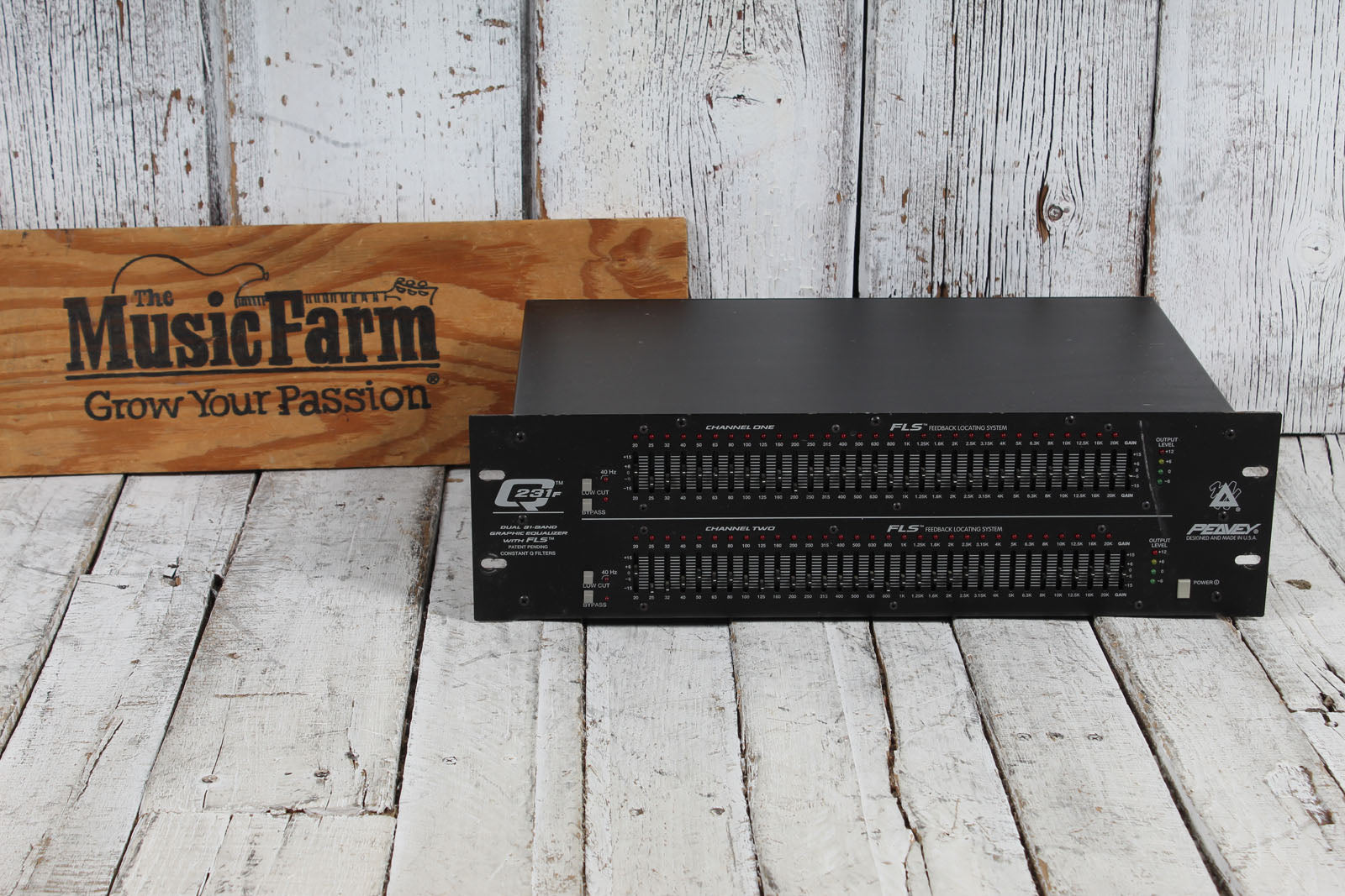 Peavey Q231F Dual 31 Band Graphic Equalizer Rack Mount EQ Secondary image