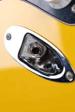 Load image into Gallery viewer, Squier Affinity Special Run Electric Guitar Graffiti Yellow