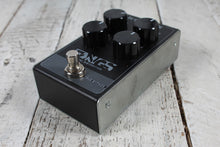 Load image into Gallery viewer, TC Electronic Fangs Distortion Pedal Electric Guitar Distortion Effects Pedal