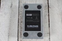 Load image into Gallery viewer, TC Electronic Fangs Distortion Pedal Electric Guitar Distortion Effects Pedal