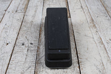 Load image into Gallery viewer, Dunlop Cry Baby Wah Effects Pedal Electric Guitar Wah Effects Pedal GCB95