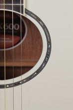 Load image into Gallery viewer, Yamaha Thinline Cutaway Acoustic Electric Guitar Vintage White Finish APX600 VW