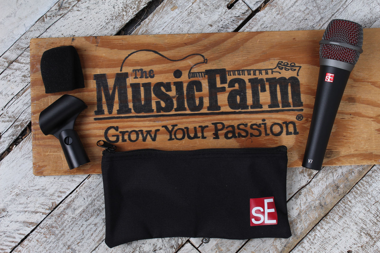 sE Electronics V7 Microphone Supercardioid Dynamic Handheld Vocal Microphone Secondary image