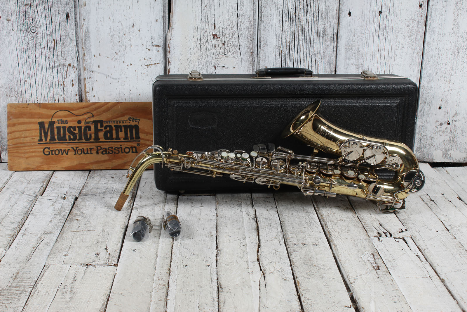 Selmer Bundy II Alto Saxophone Student Alto Sax with Hardshell Case Secondary image
