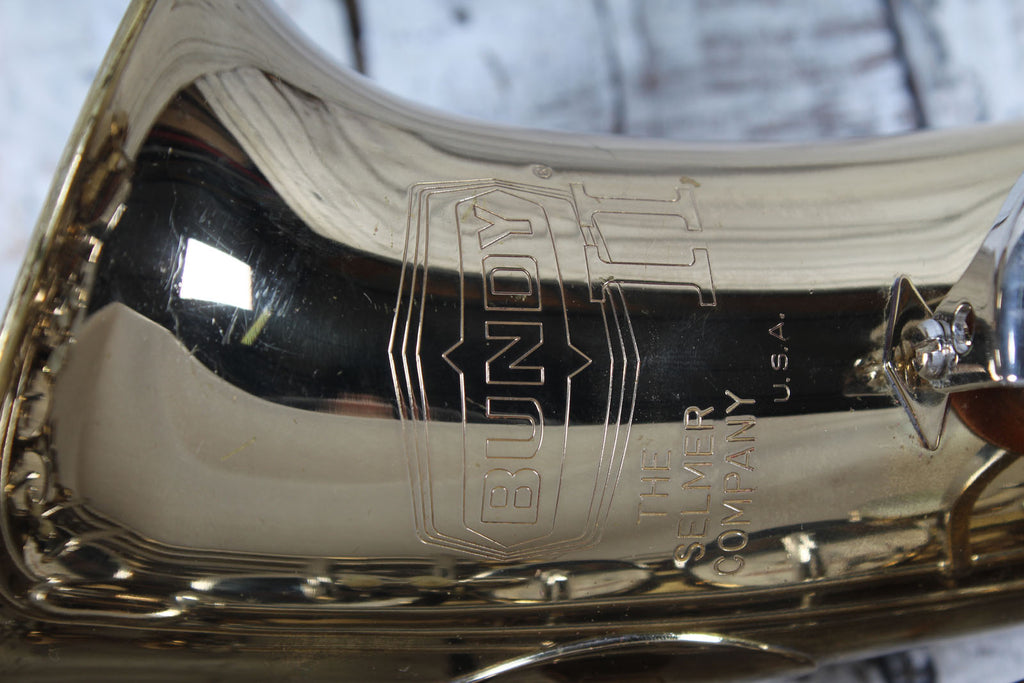 Selmer Bundy II Alto Saxophone Student Alto Sax with Hardshell Case