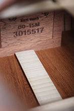 Load image into Gallery viewer, Martin 00-15M All Mahogany 00-14 Fret Acoustic Guitar with Gig Bag