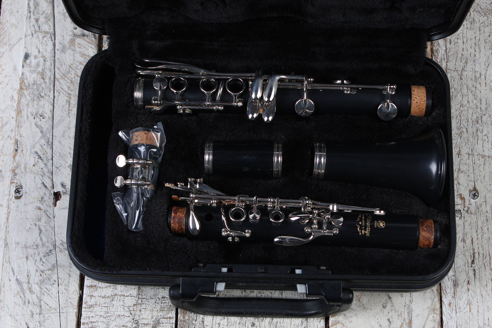 Yamaha YCL200ADI Advantage Clarinet Bb Student Clarinet with Hardshell Case