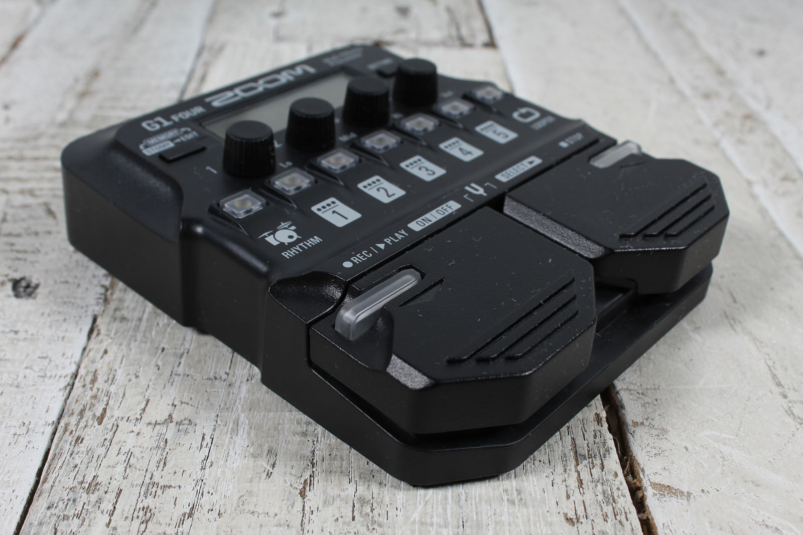Zoom G1 Four Guitar Multi-Effects Processor