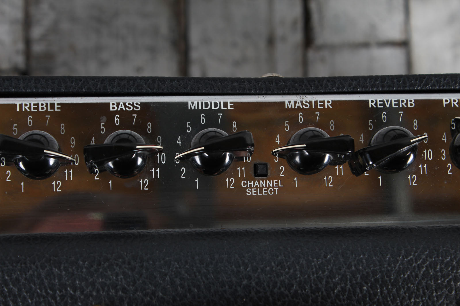 Fender 1997 Hot Rod Deluxe Electric Guitar Combo Amplifier w Cover & Footswitch
