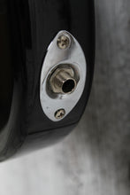 Load image into Gallery viewer, Peavey Rockmaster Solid Body Electric Guitar Black