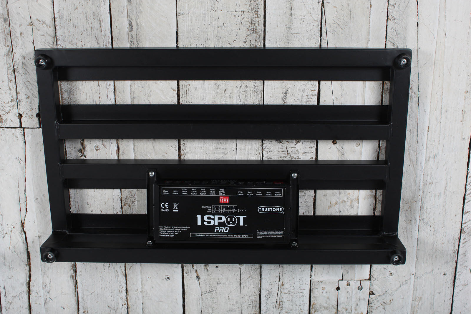 Pedaltrain Classic 1 with 1 Spot Pro CS12 Power Supply and Cables