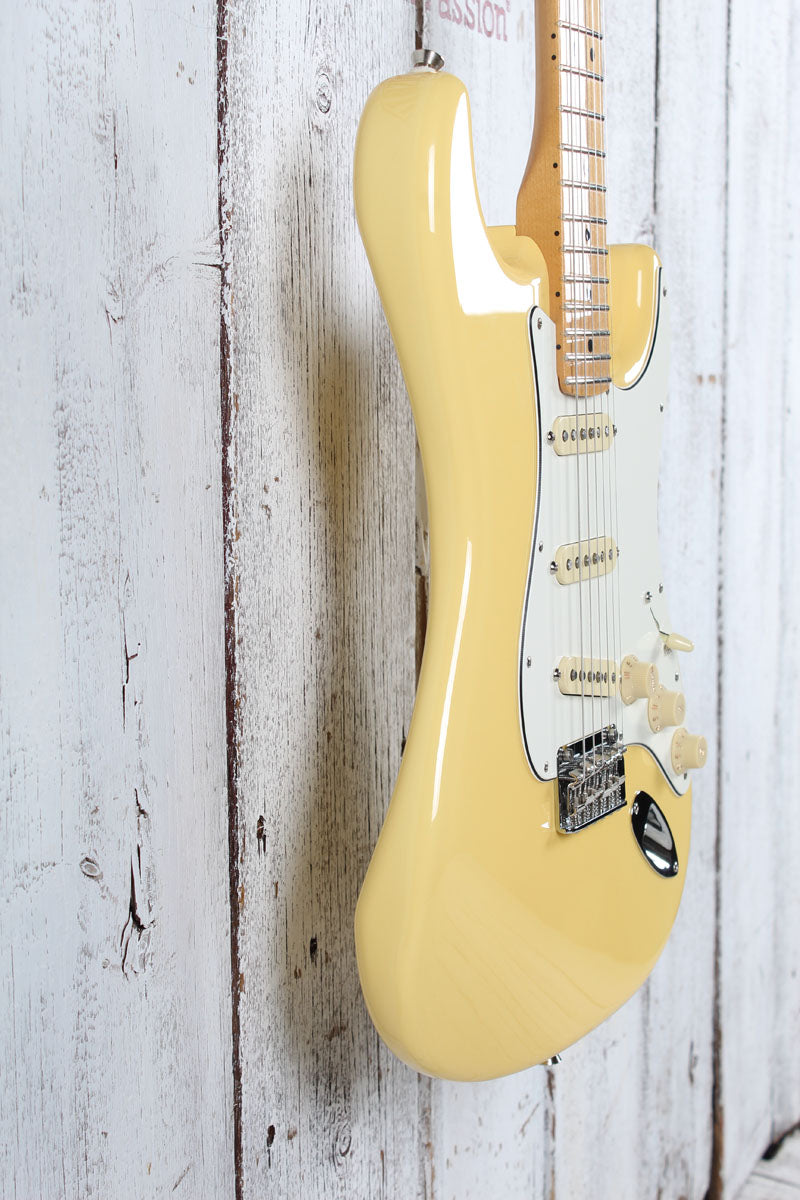 Fender 2021 Player Stratocaster Solid Body Electric Guitar Buttercream Finish