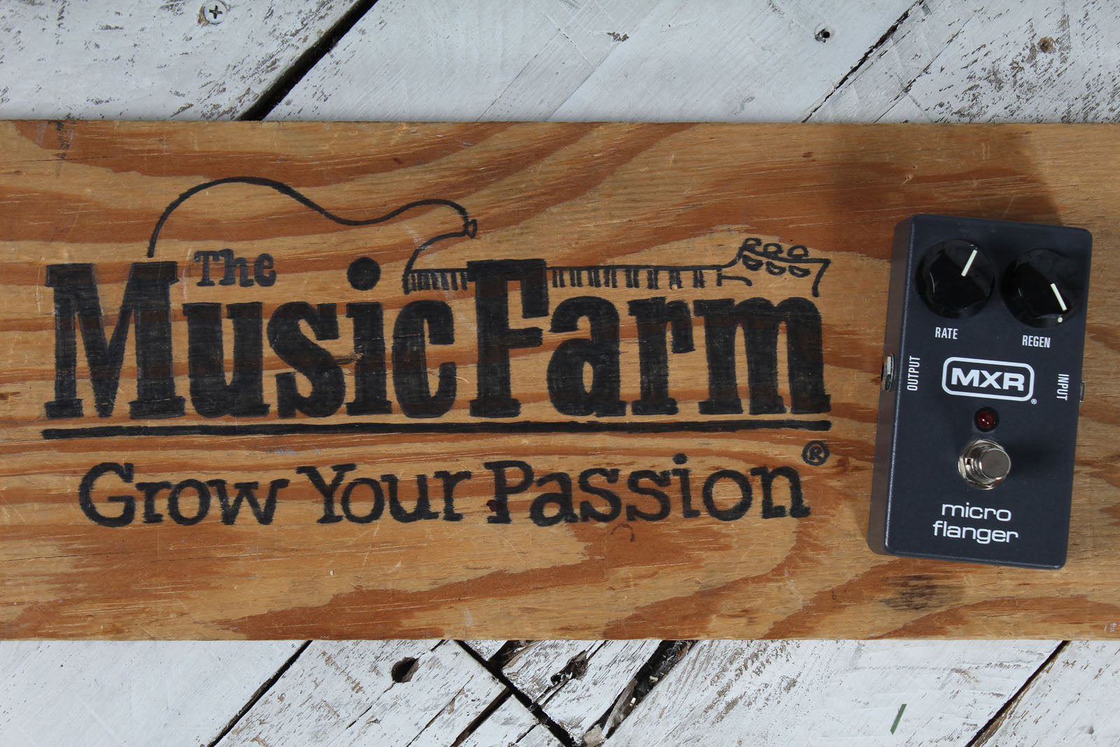 MXR M152 Micro Flanger Pedal Electric Guitar Flanger Effects Pedal Secondary image