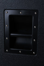 Load image into Gallery viewer, Traynor TC808 Bass Speaker Cabinet Electric Bass Guitar Amplifier Cabinet