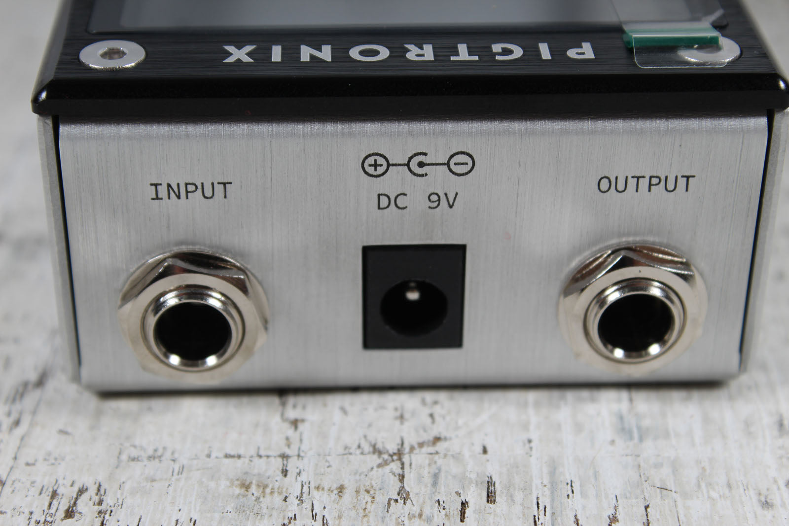 Pigtronix 2NR Chromatic Tuner Pedal Guitar Chromatic Tuner Pedal