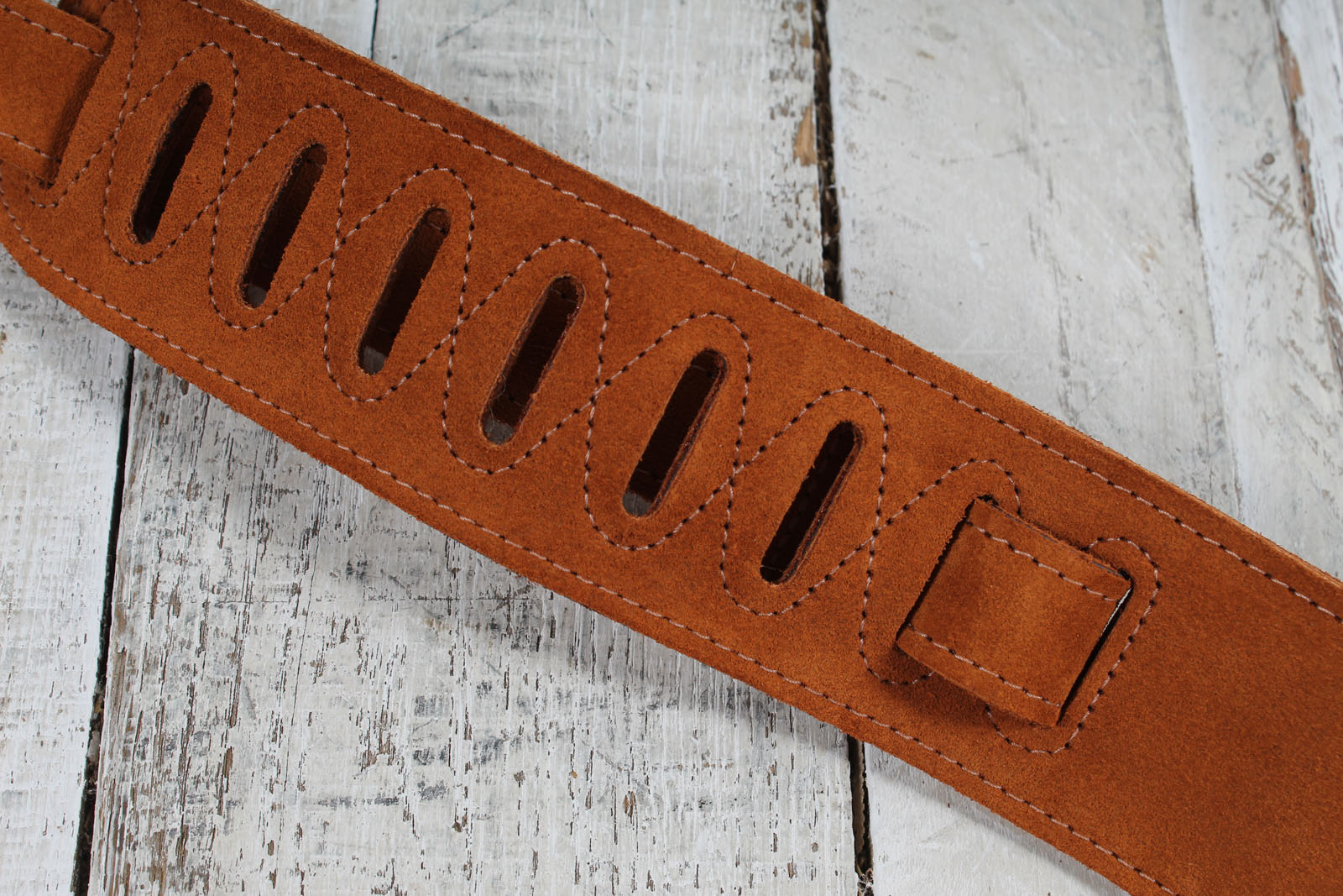 Levys M4FV-DBR  2.5 Inch Wide Flowering Vine Series Brown Leather Guitar Strap