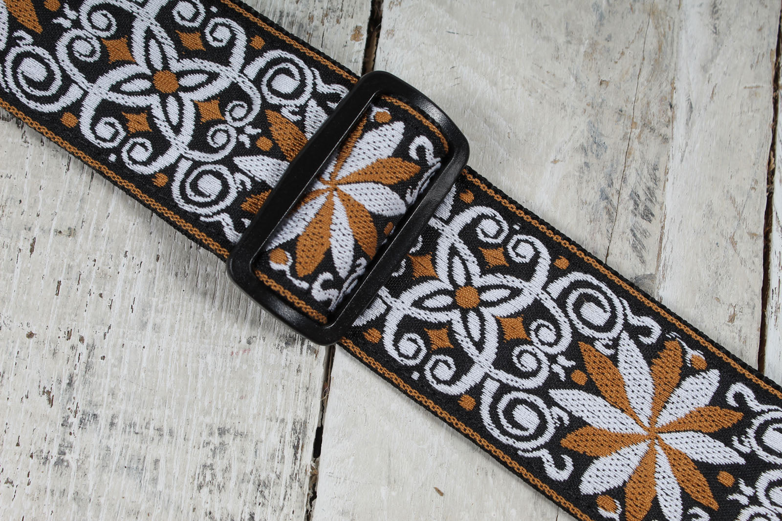 Levy's M8HT-13 2 Inch Jacquard Woven Guitar Strap Vintage Hootenanny Gold Floral