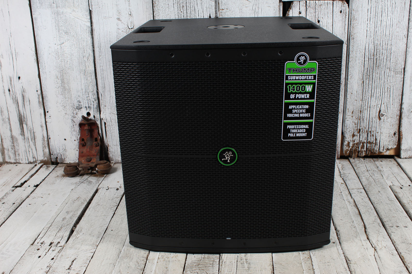 Mackie Thump118S Powered Subwoofer 1400 Watt 18 Inch Powered Subwoofer