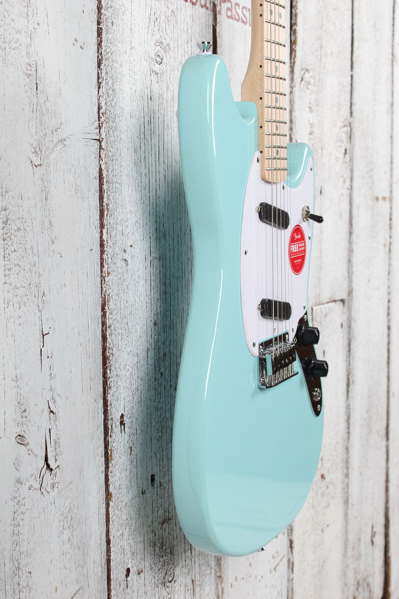 Squier Sonic Mustang Solid Body Electric Guitar Daphne Blue Finish