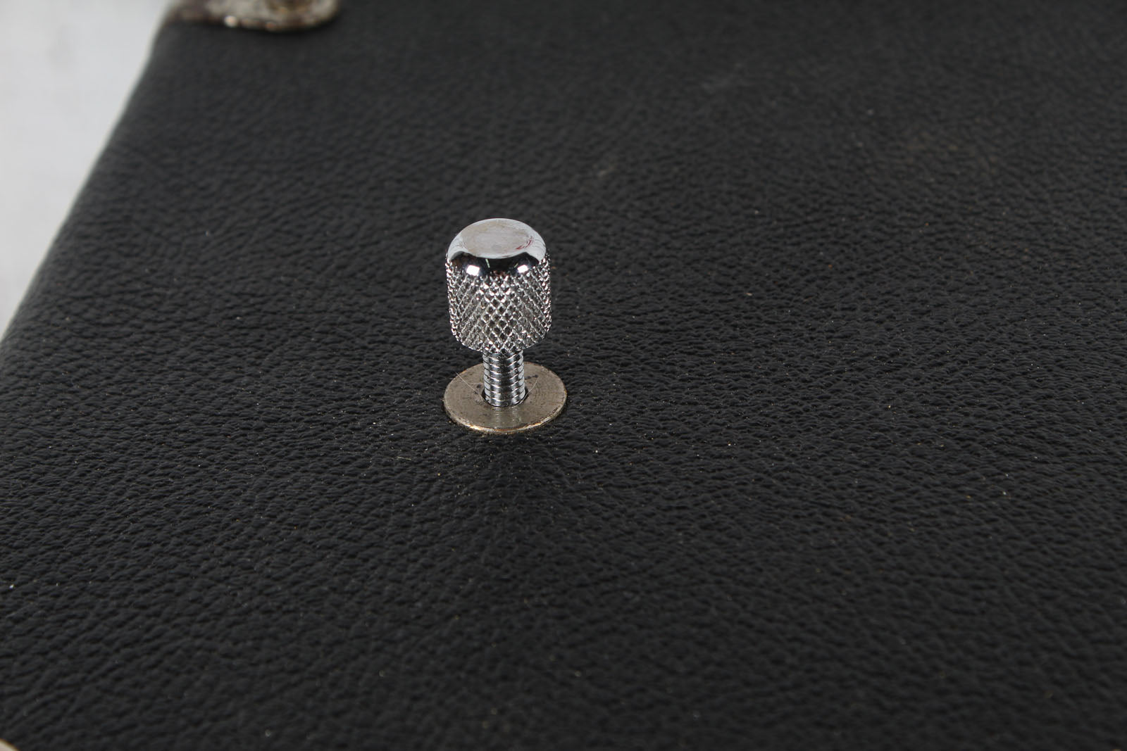 Fender Vintage 1965 Bassman Guitar Amplifier Head with Bandmaster 2 x 12 Cabinet