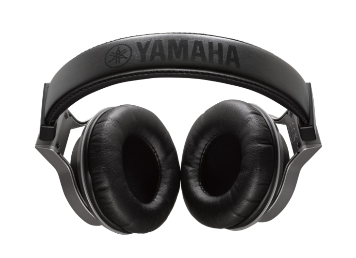 Yamaha HPH-MT7 Closed Back Studio Monitor Headphones with Carrying Bag