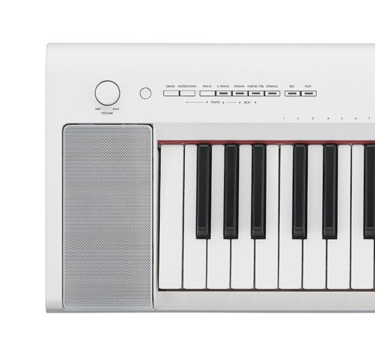 Yamaha Piaggero NP-35 Keyboard 76 Key Portable Keyboard White