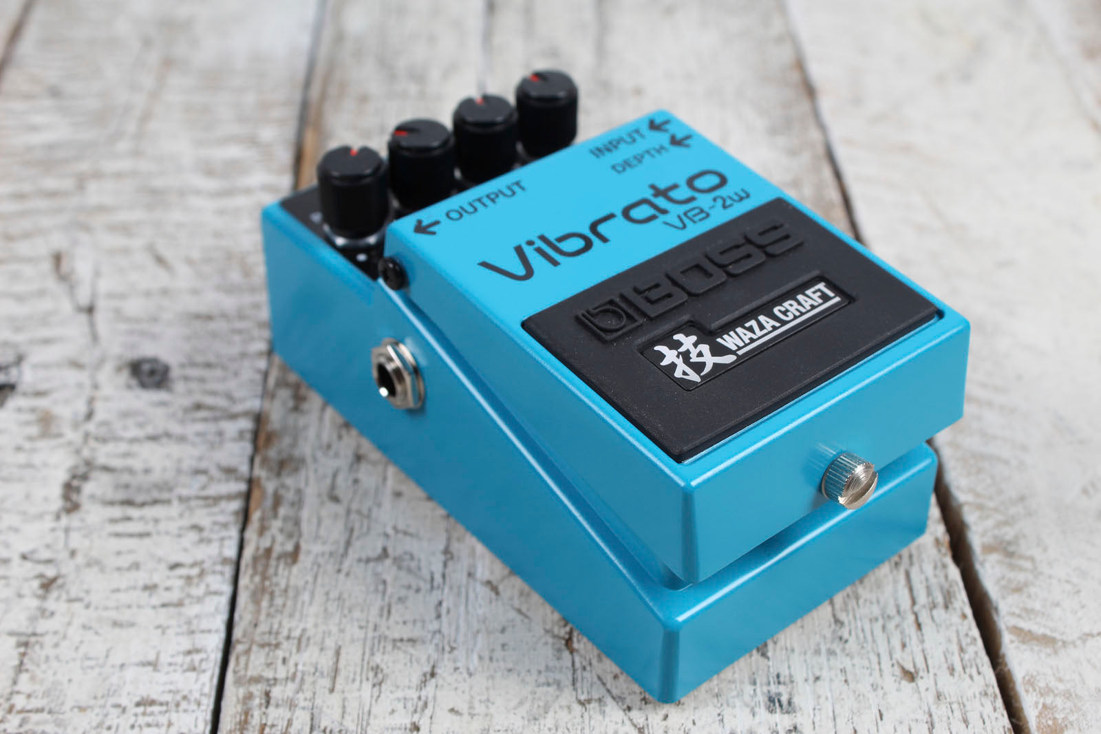 BOSS VB-2W Waza Craft Vibrato Effects Pedal Electric Guitar Vibrato Effect Pedal