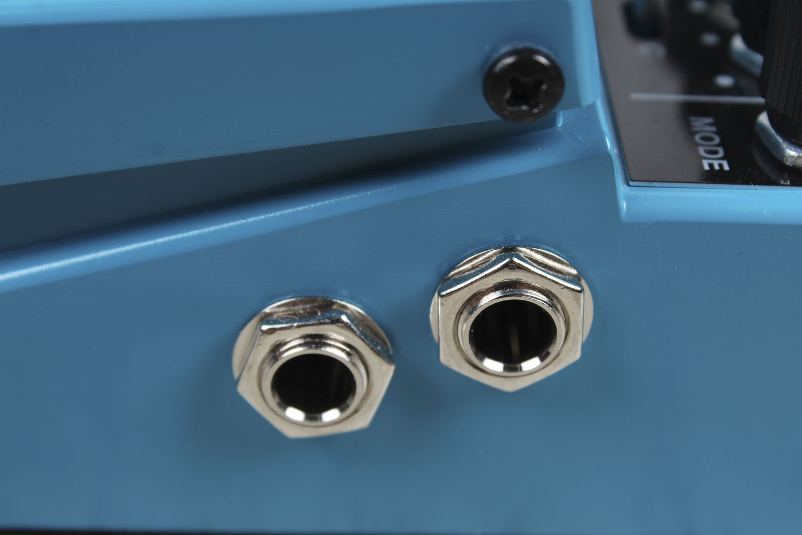 BOSS VB-2W Waza Craft Vibrato Effects Pedal Electric Guitar Vibrato Effect Pedal