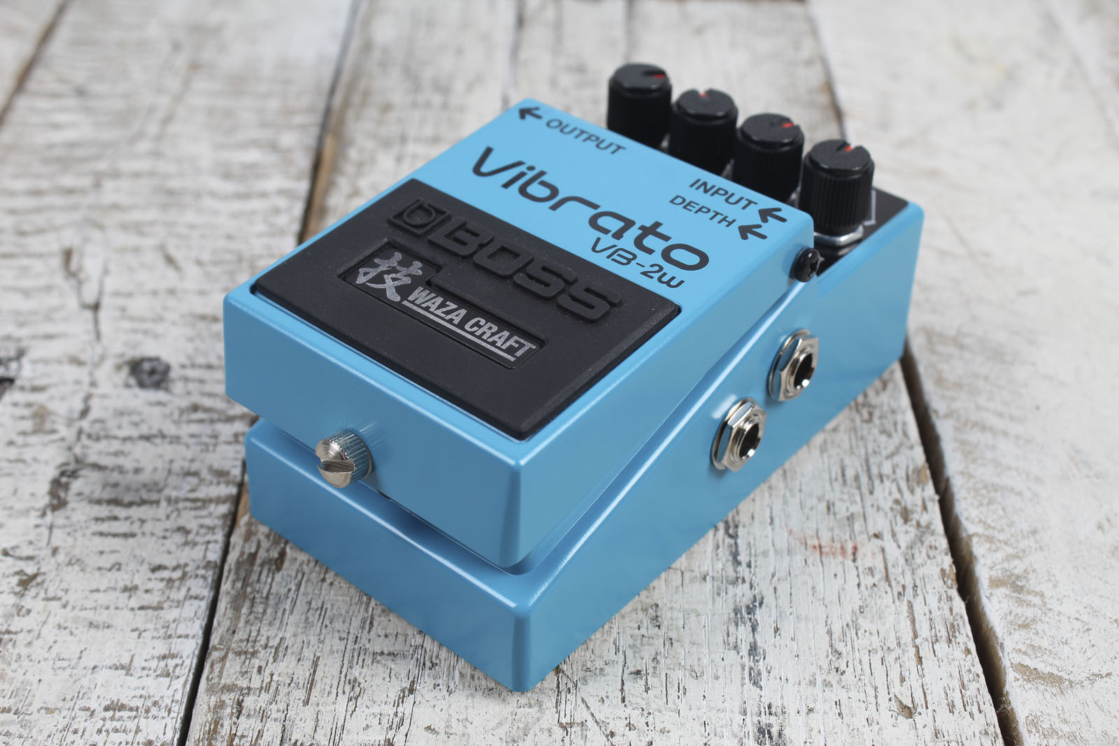 BOSS VB-2W Waza Craft Vibrato Effects Pedal Electric Guitar Vibrato Effect Pedal