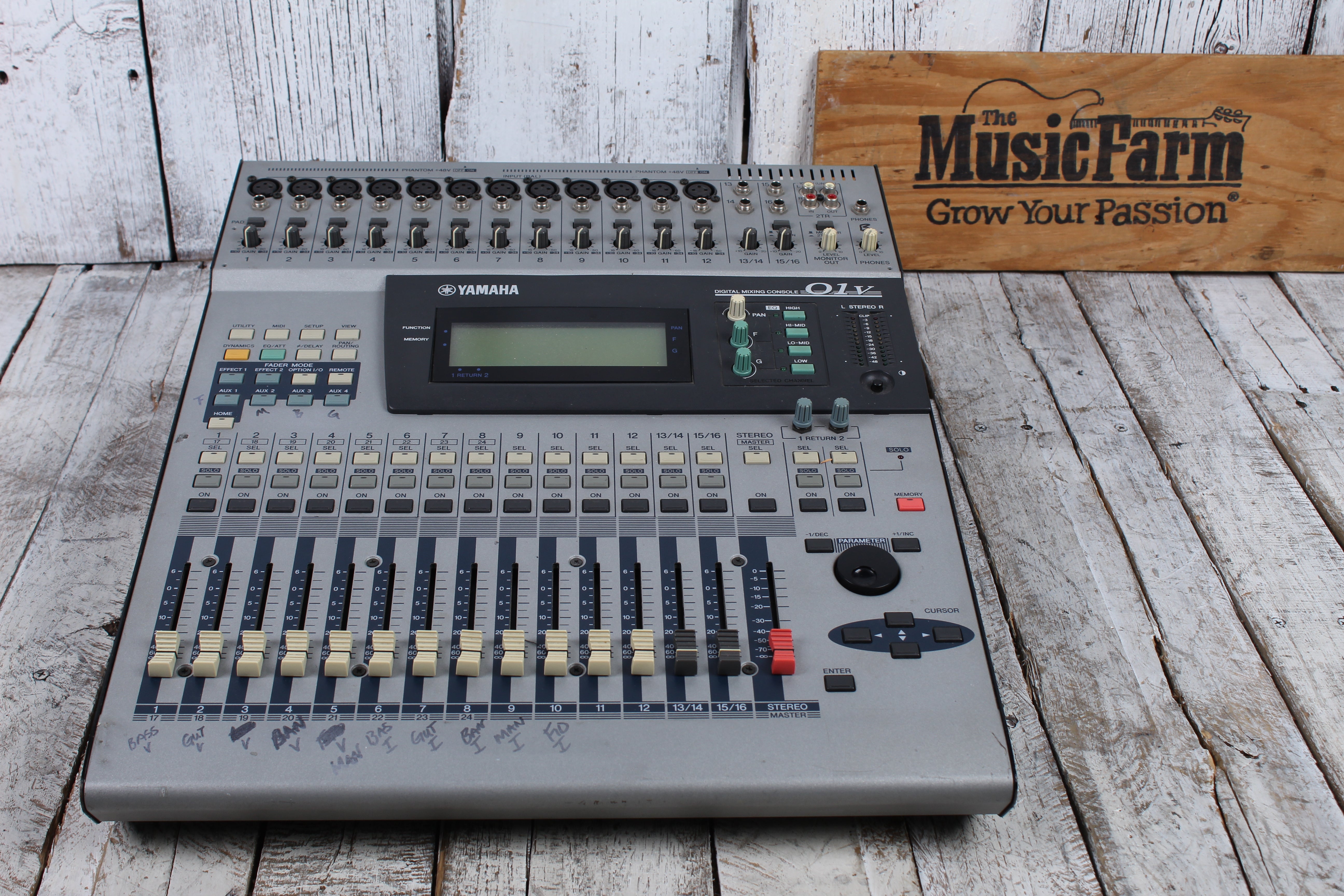 Yamaha O1V Mixer Digital Mixing Console PARTS ONLY Secondary image