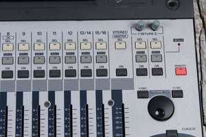 Yamaha O1V Mixer Digital Mixing Console