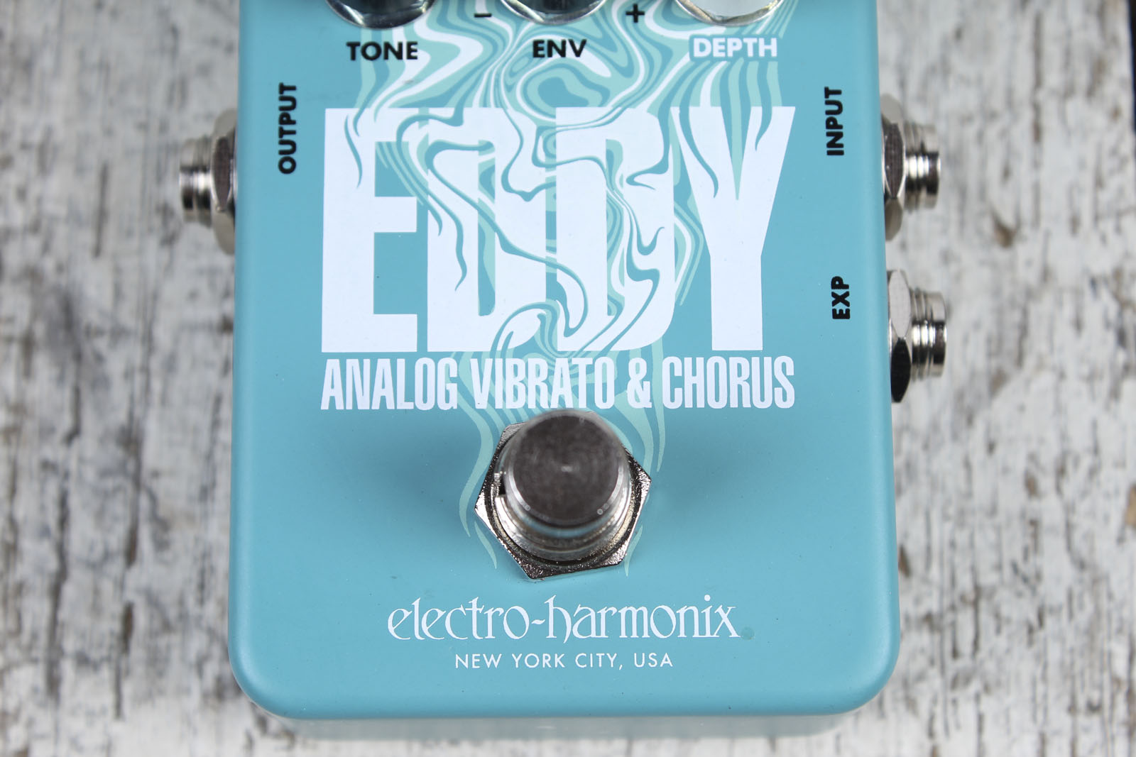Electro Harmonix EDDY Analog Vibrato and Chorus Electric Guitar Effects Pedal
