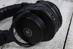 Yamaha HPH-MT5 Closed Back Studio Monitor Headphones Black with Carrying Bag