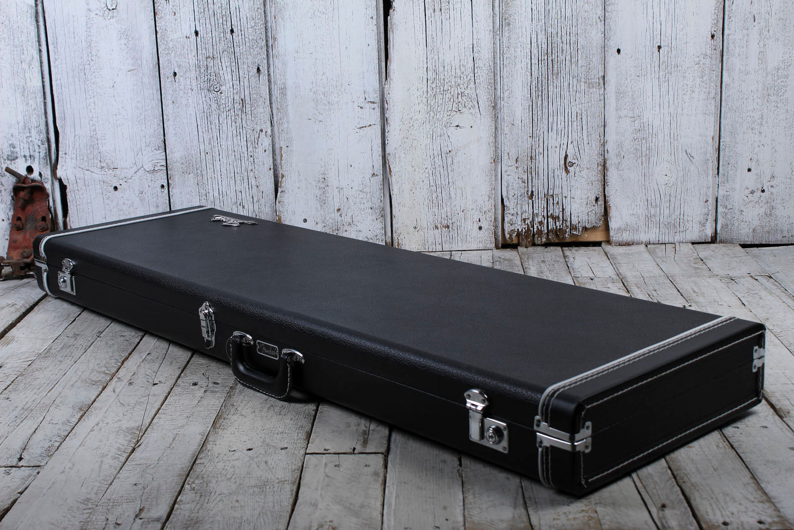 Fender Classic Series Bass Guitar Hardshell Case for Precision and Jazz Bass